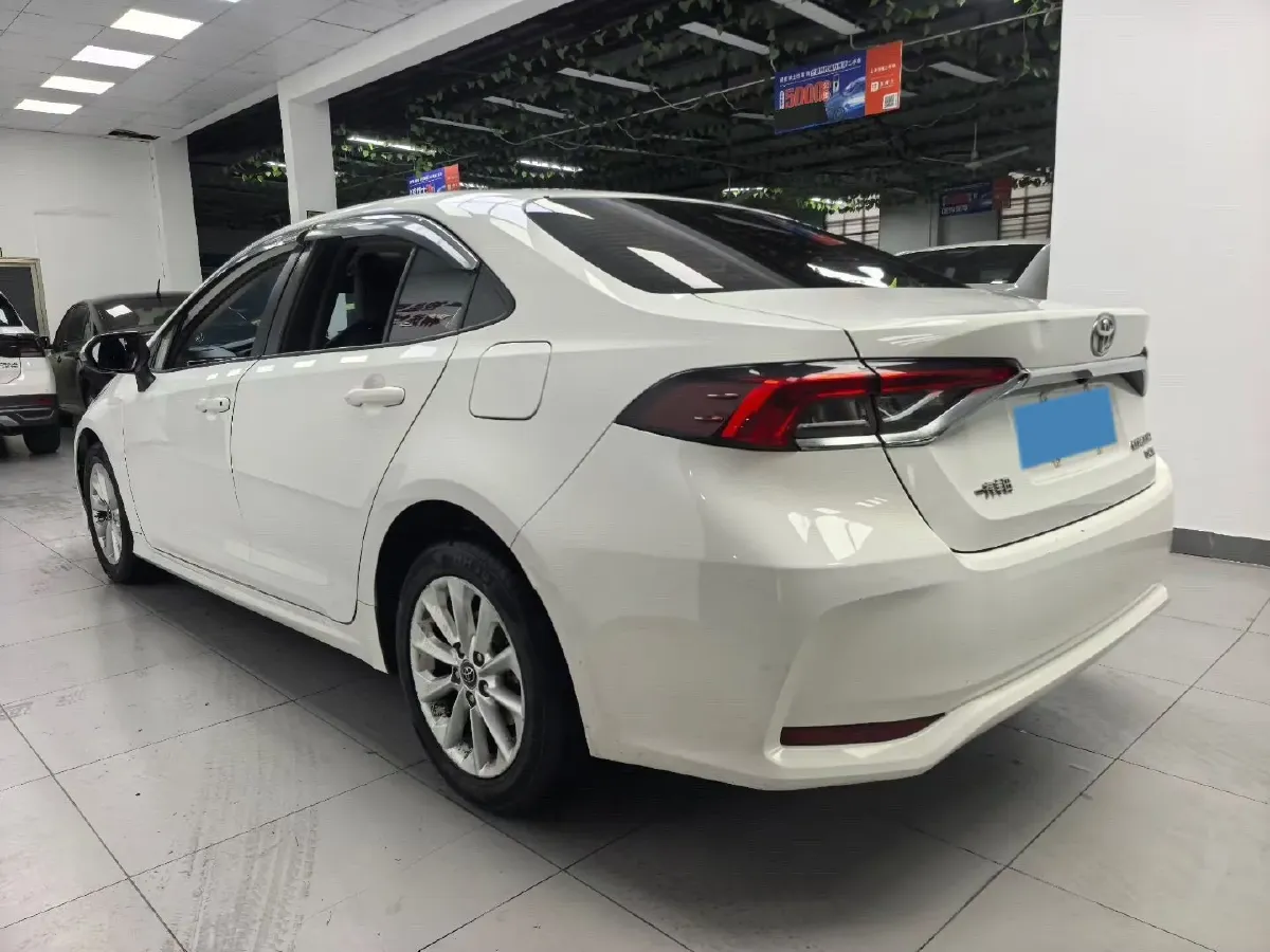 2021 Toyota Corolla 1.2T 116HP L4 CVT,autocango,china used car exporter,china ev exporter,chinese used car exporter,chinese used ev exporter