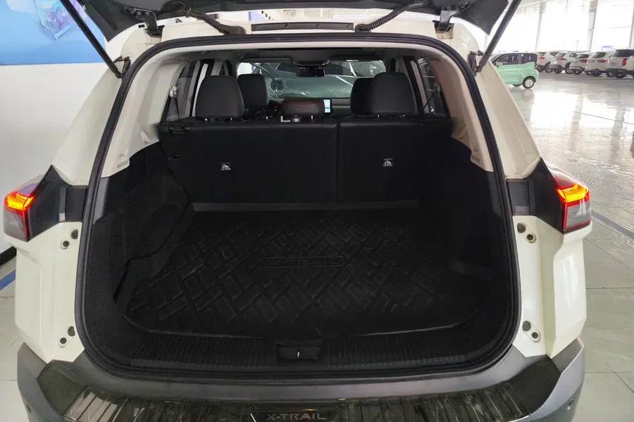2021 Nissan X-Trail 1.5T 204HP L3 CVT,autocango,china used car exporter,china ev exporter,chinese used car exporter,chinese used ev exporter