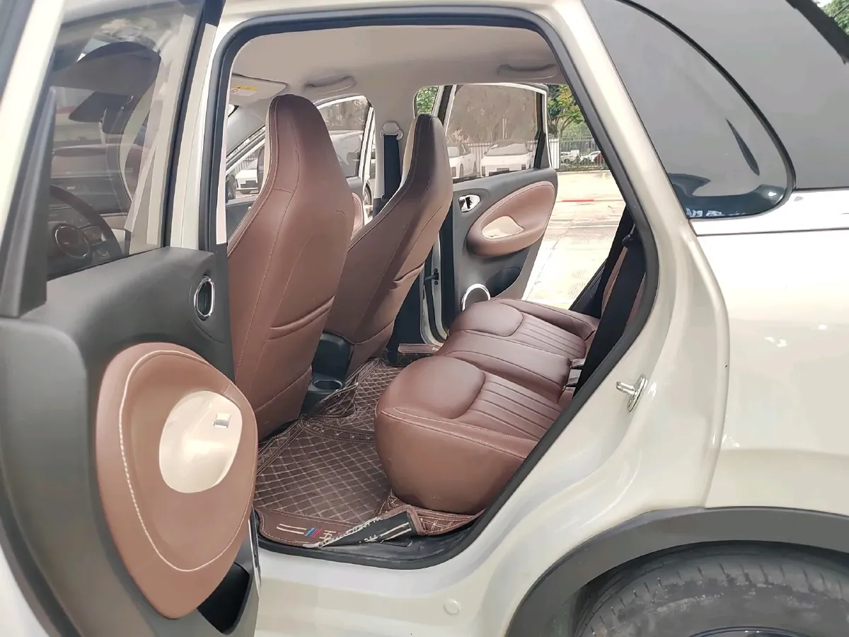 2023 WuLing BinGuo BEV 31.9KWH,autocango,china used car exporter,china ev exporter,chinese used car exporter,chinese used ev exporter