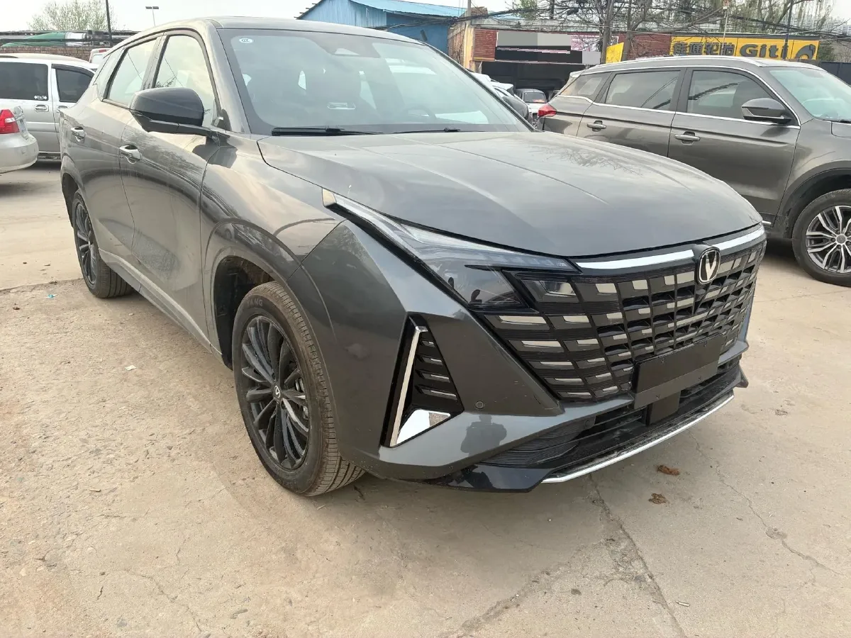 2024 ChangAn UNI-Z 1.5L 98HP L4 E-CVT PHEV 18.4KWH,autocango,china used car exporter,china ev exporter,chinese used car exporter,chinese used ev exporter