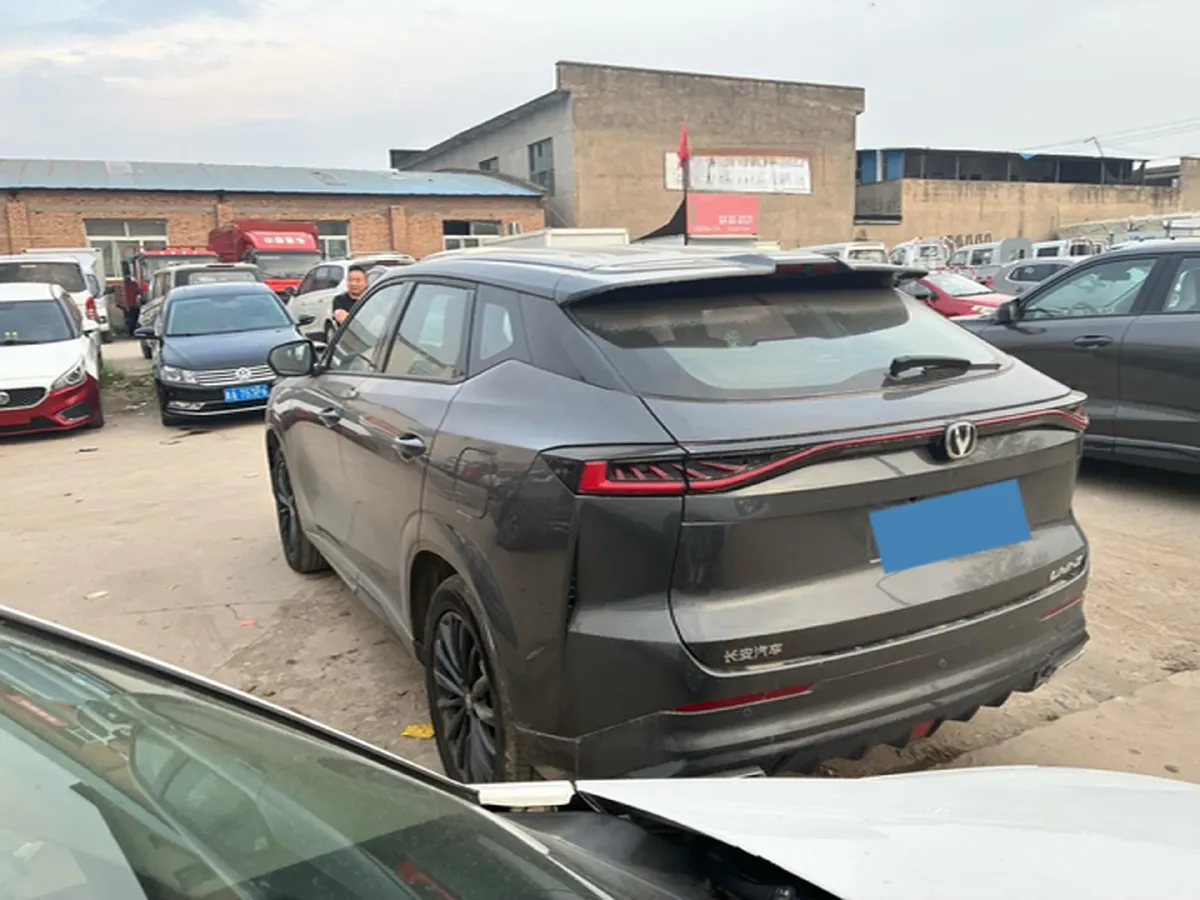 2024 ChangAn UNI-Z 1.5L 98HP L4 E-CVT PHEV 18.4KWH,autocango,china used car exporter,china ev exporter,chinese used car exporter,chinese used ev exporter