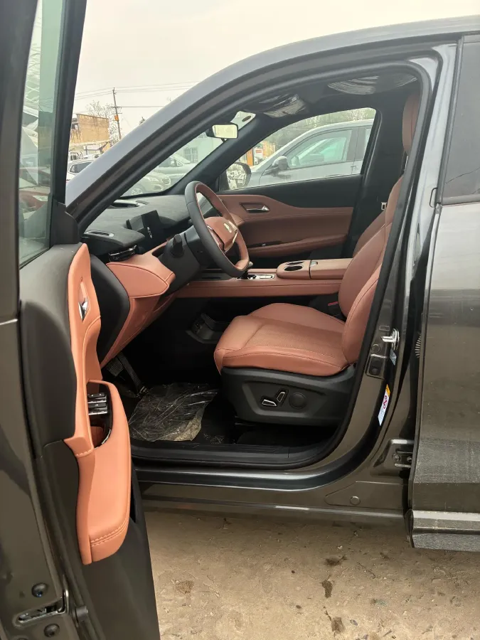 2024 ChangAn UNI-Z 1.5L 98HP L4 E-CVT PHEV 18.4KWH,autocango,china used car exporter,china ev exporter,chinese used car exporter,chinese used ev exporter