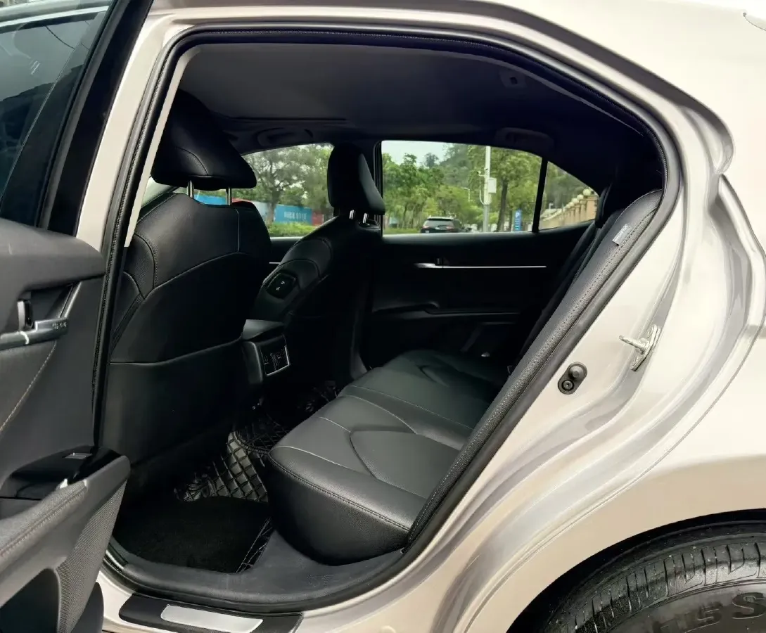 2023 Toyota Camry 2.0L 177HP L4 CVT,autocango,china used car exporter,china ev exporter,chinese used car exporter,chinese used ev exporter