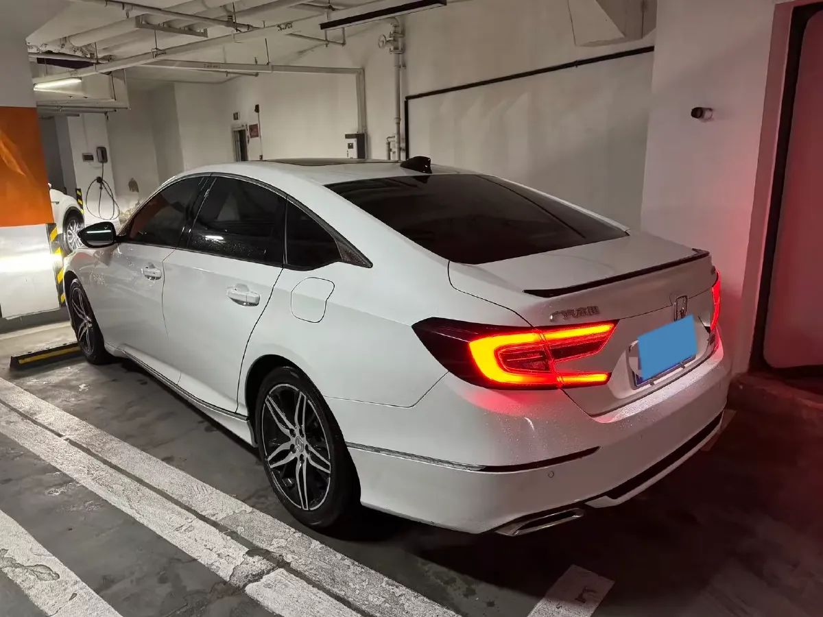 2022 Honda Accord 1.5T 194HP L4 CVT,autocango,china used car exporter,china ev exporter,chinese used car exporter,chinese used ev exporter