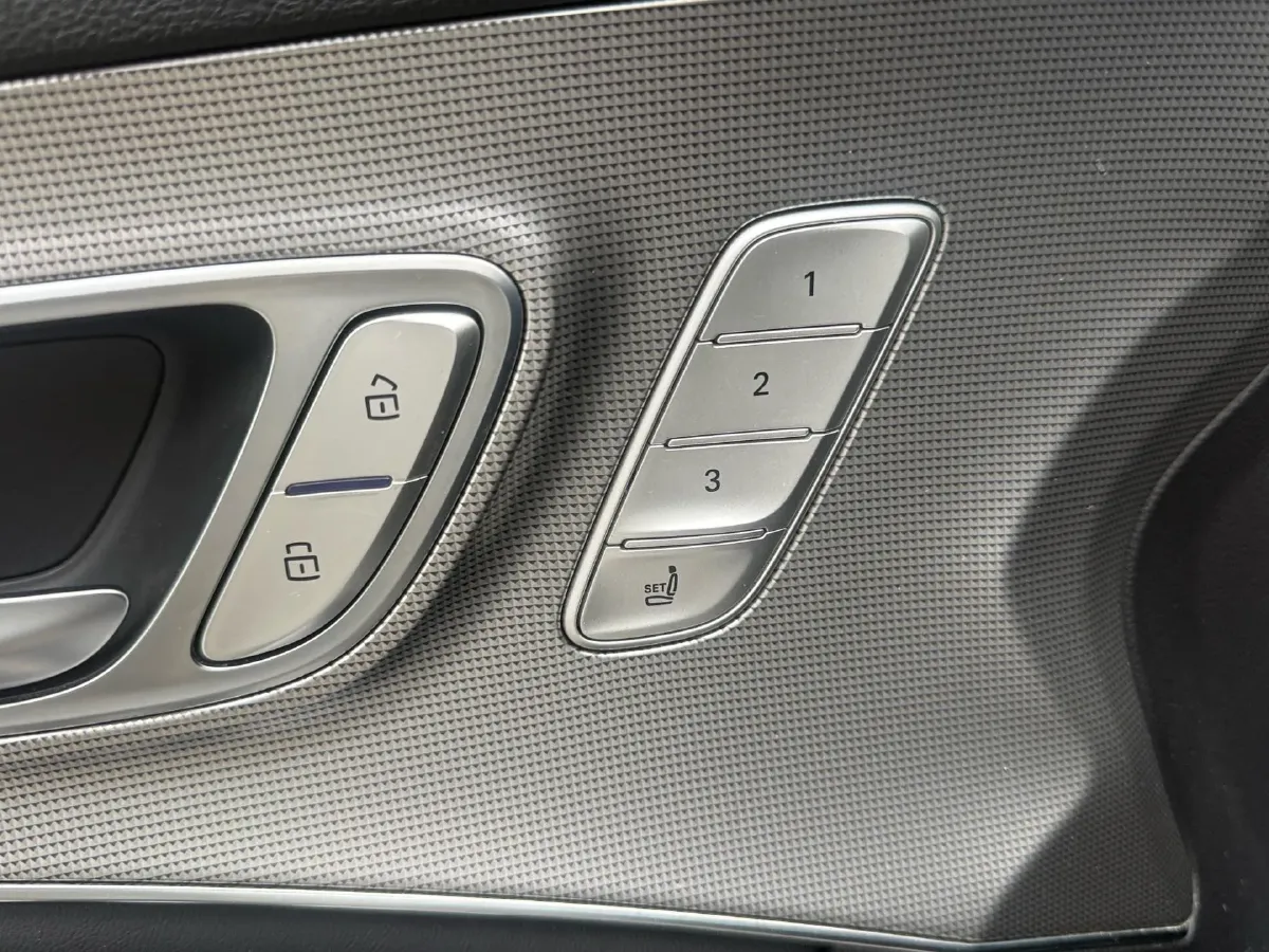 2019 Roewe RX5 MAX 2.0T 231HP L4 6DCT,autocango,china used car exporter,china ev exporter,chinese used car exporter,chinese used ev exporter