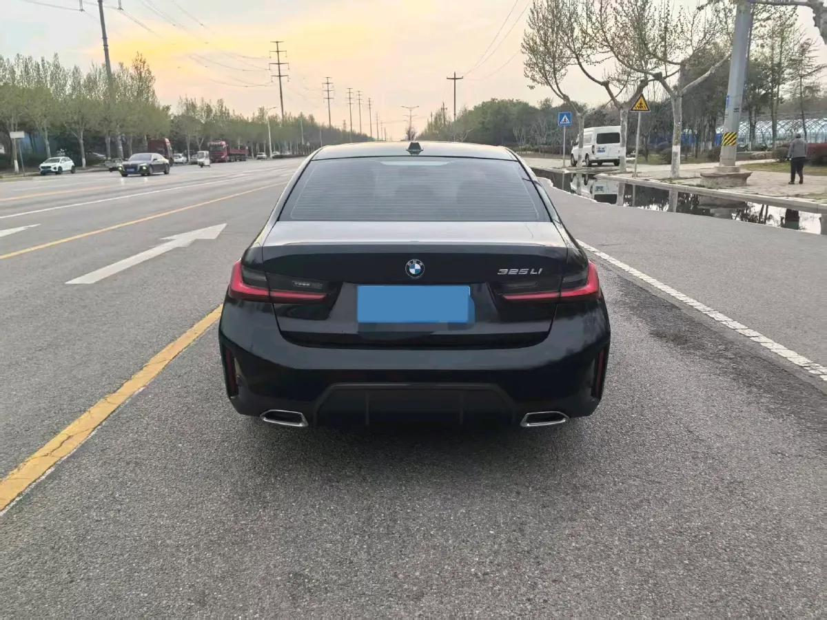 2023 BMW 3 Series 2.0T 184HP L4 8AT,autocango,china used car exporter,china ev exporter,chinese used car exporter,chinese used ev exporter