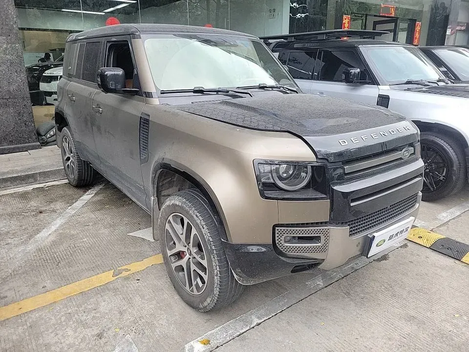 2021 Land Rover Defender 3.0T 400HP L6 8AT,autocango,china used car exporter,china ev exporter,chinese used car exporter,chinese used ev exporter
