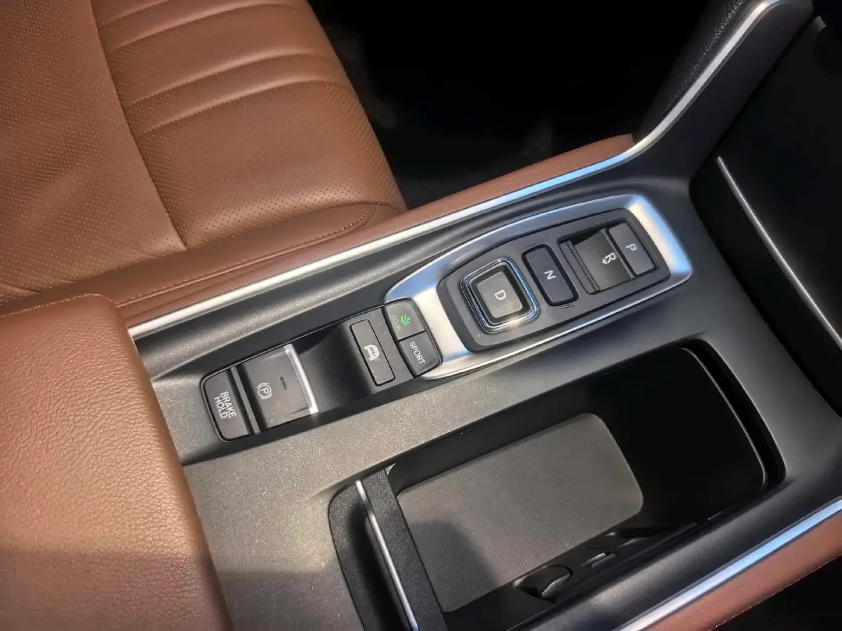 2019 Honda Inspire 2.0L 146HP L4 E-CVT Hybrid,autocango,china used car exporter,china ev exporter,chinese used car exporter,chinese used ev exporter