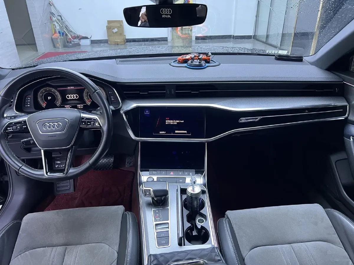 2021 Audi A6L 2.0T 224HP L4 7DCT,autocango,china used car exporter,china ev exporter,chinese used car exporter,chinese used ev exporter