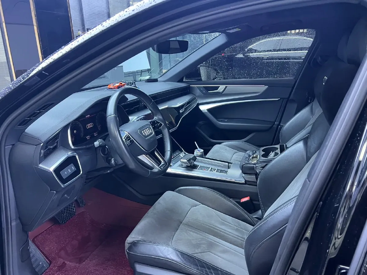 2021 Audi A6L 2.0T 224HP L4 7DCT,autocango,china used car exporter,china ev exporter,chinese used car exporter,chinese used ev exporter