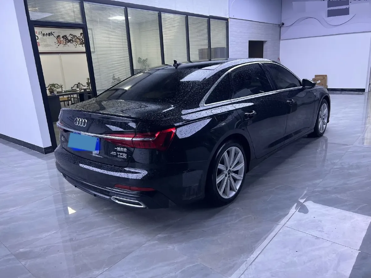 2021 Audi A6L 2.0T 224HP L4 7DCT,autocango,china used car exporter,china ev exporter,chinese used car exporter,chinese used ev exporter
