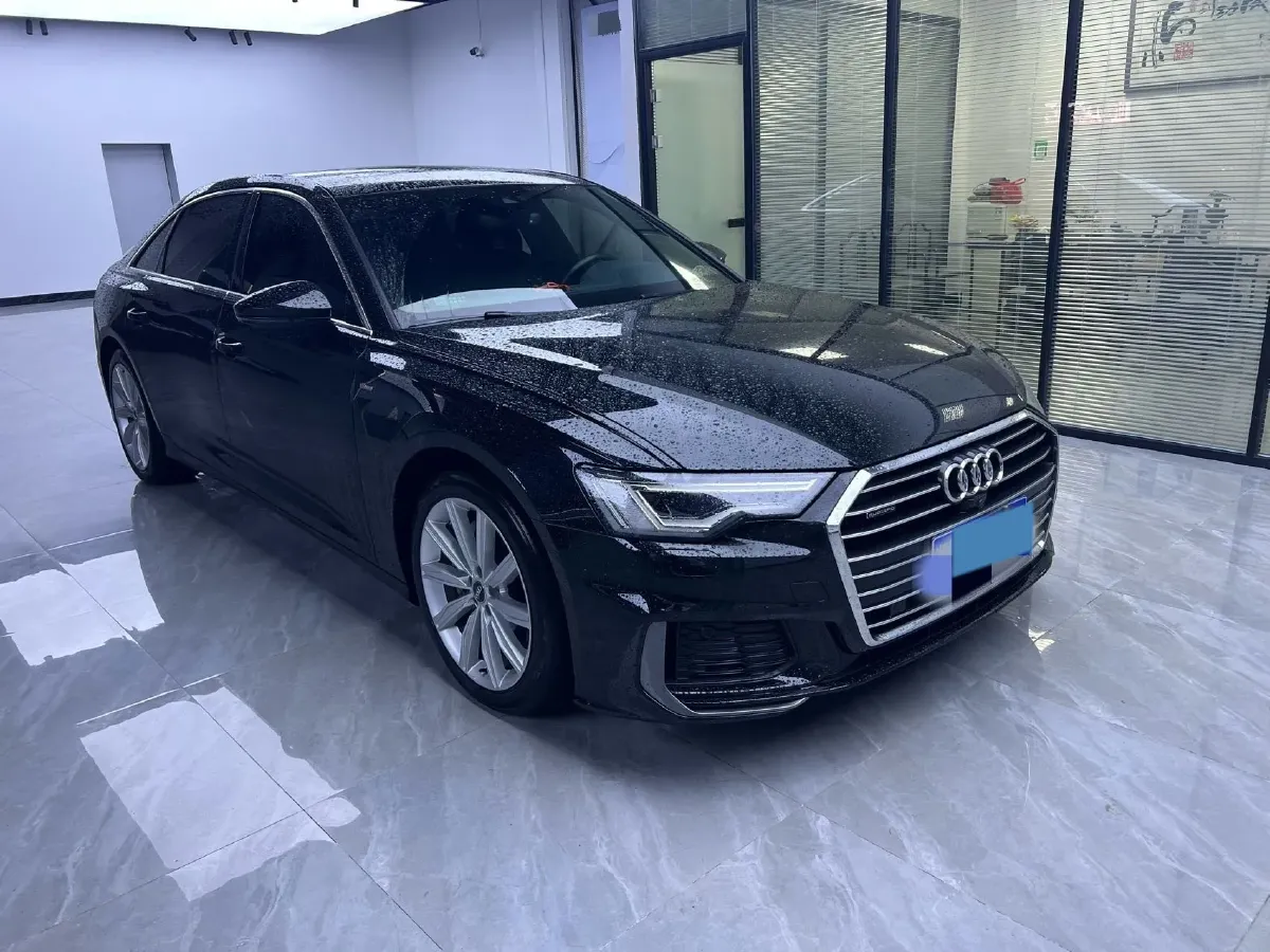2021 Audi A6L 2.0T 224HP L4 7DCT,autocango,china used car exporter,china ev exporter,chinese used car exporter,chinese used ev exporter