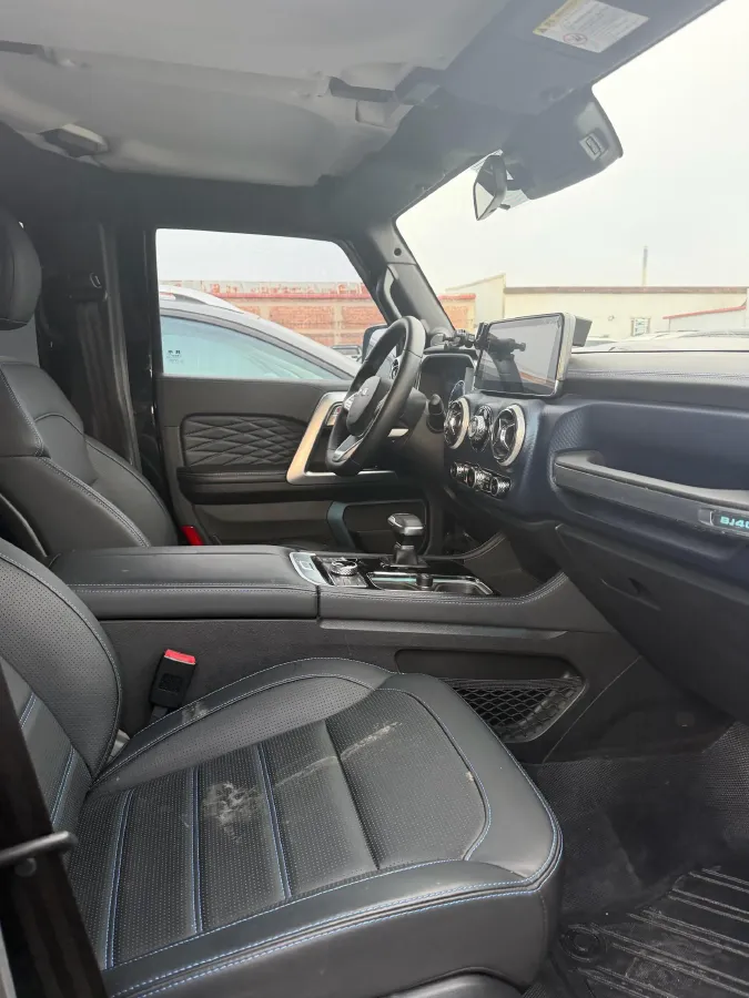 2020 Beijing BJ40 2.0T 224HP L4 8AT,autocango,china used car exporter,china ev exporter,chinese used car exporter,chinese used ev exporter