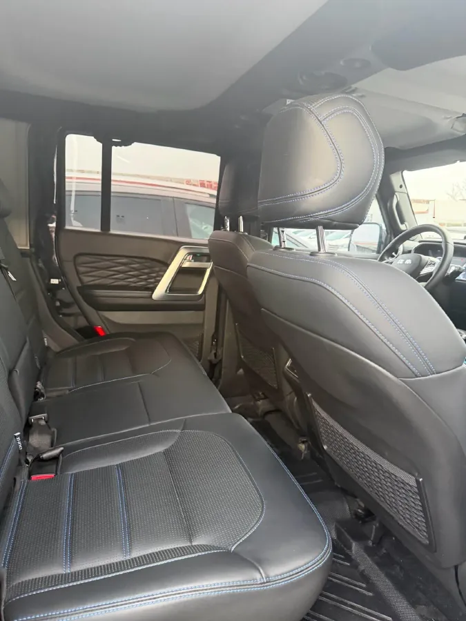 2020 Beijing BJ40 2.0T 224HP L4 8AT,autocango,china used car exporter,china ev exporter,chinese used car exporter,chinese used ev exporter