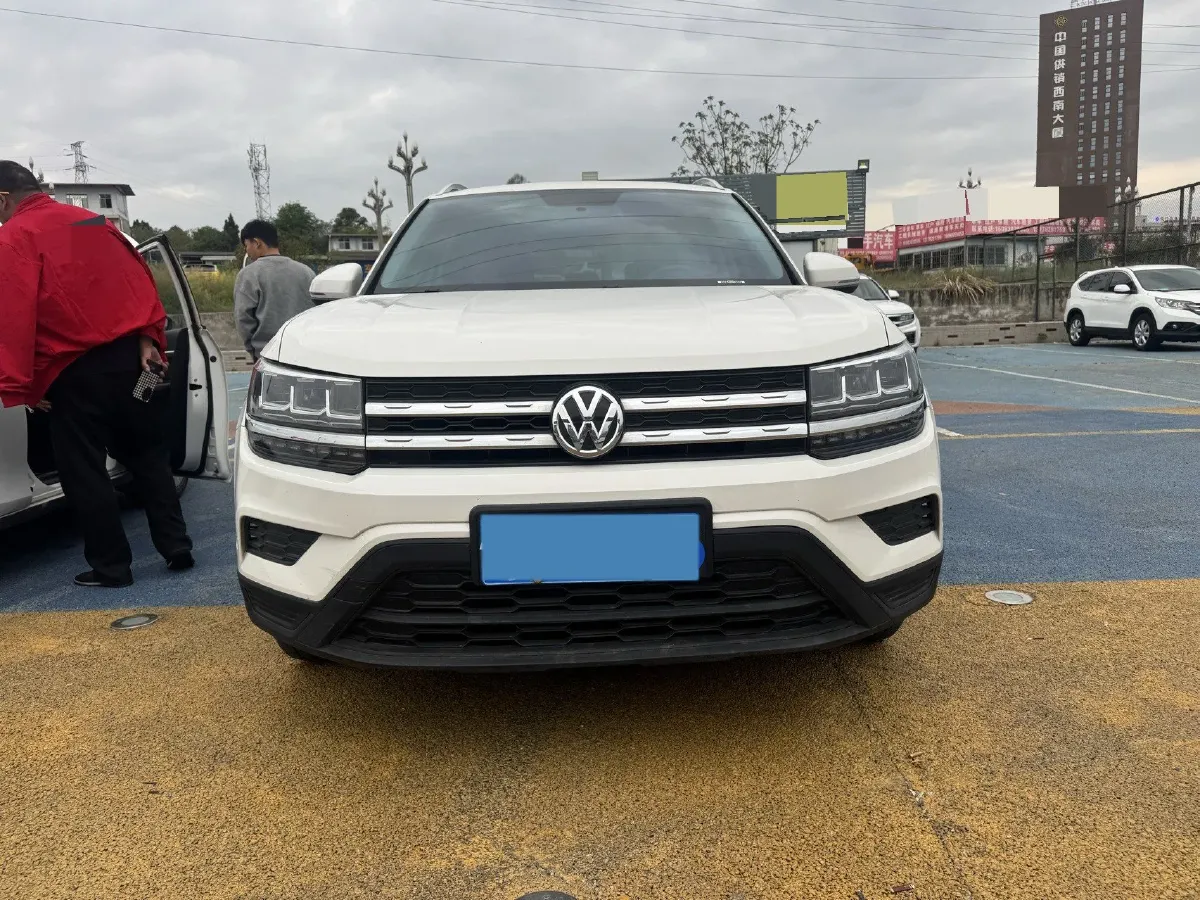 2020 Volkswagen Tharu 1.4T 150HP L4 7DCT,autocango,china used car exporter,china ev exporter,chinese used car exporter,chinese used ev exporter