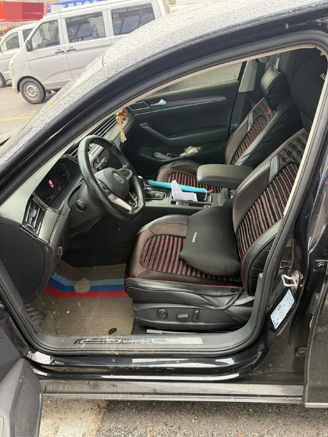 2020 Volkswagen Magotan 2.0T 186HP L4 7DCT,autocango,china used car exporter,china ev exporter,chinese used car exporter,chinese used ev exporter