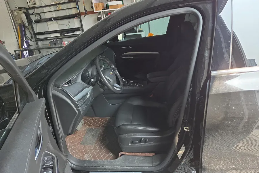 2020 Cadillac XT4 2.0T 241HP L4 9AT,autocango,china used car exporter,china ev exporter,chinese used car exporter,chinese used ev exporter