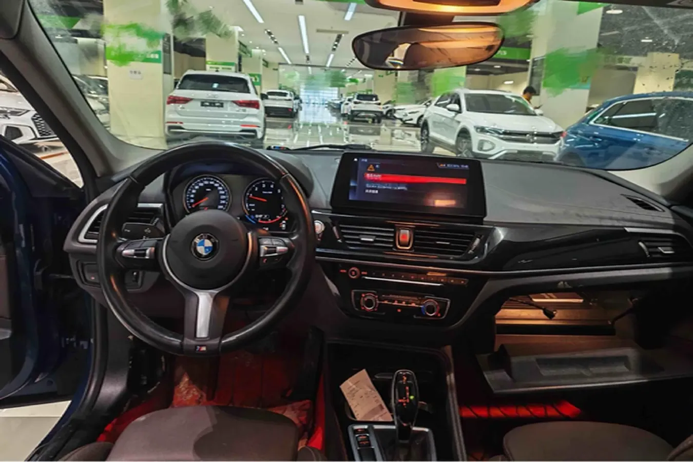 2021 BMW 1 Series 1.5T 140HP L3 7DCT,autocango,china used car exporter,china ev exporter,chinese used car exporter,chinese used ev exporter