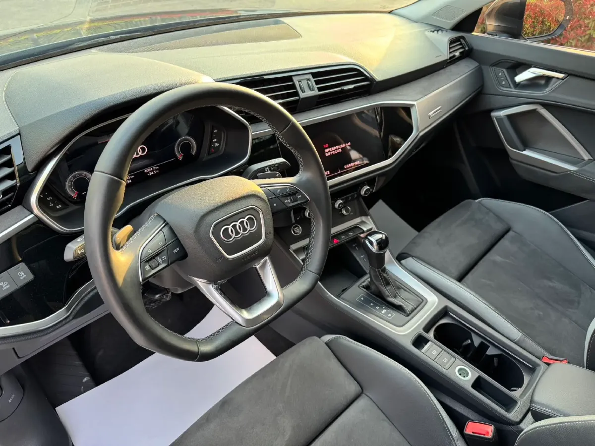 2022 Audi Q3 1.4T 150HP L4 7DCT,autocango,china used car exporter,china ev exporter,chinese used car exporter,chinese used ev exporter