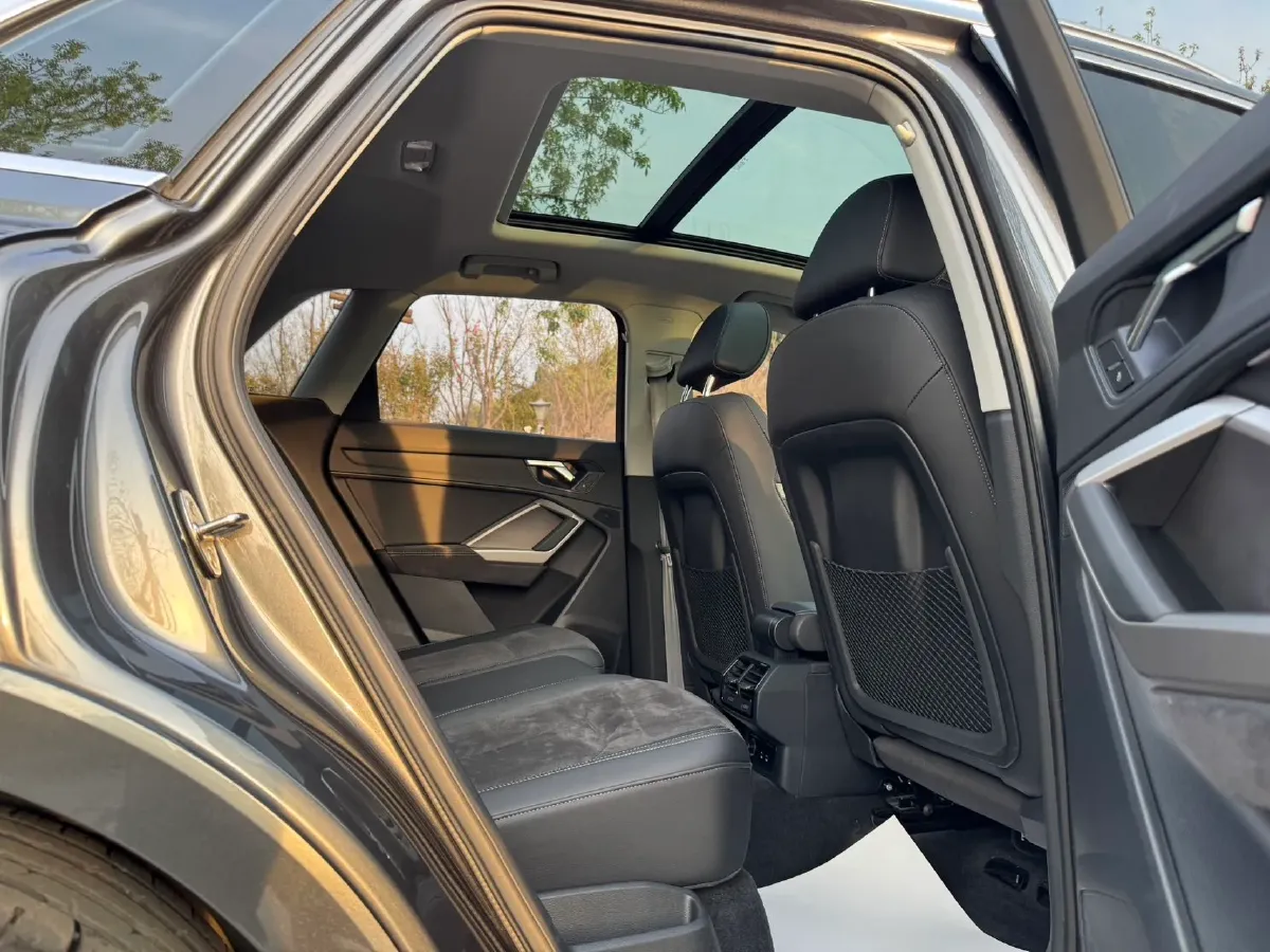 2022 Audi Q3 1.4T 150HP L4 7DCT,autocango,china used car exporter,china ev exporter,chinese used car exporter,chinese used ev exporter