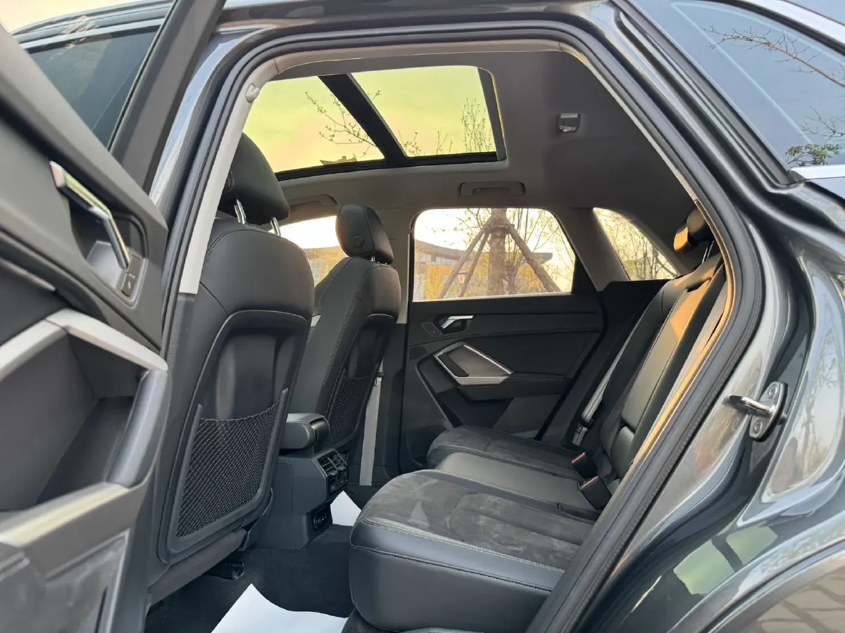 2022 Audi Q3 1.4T 150HP L4 7DCT,autocango,china used car exporter,china ev exporter,chinese used car exporter,chinese used ev exporter