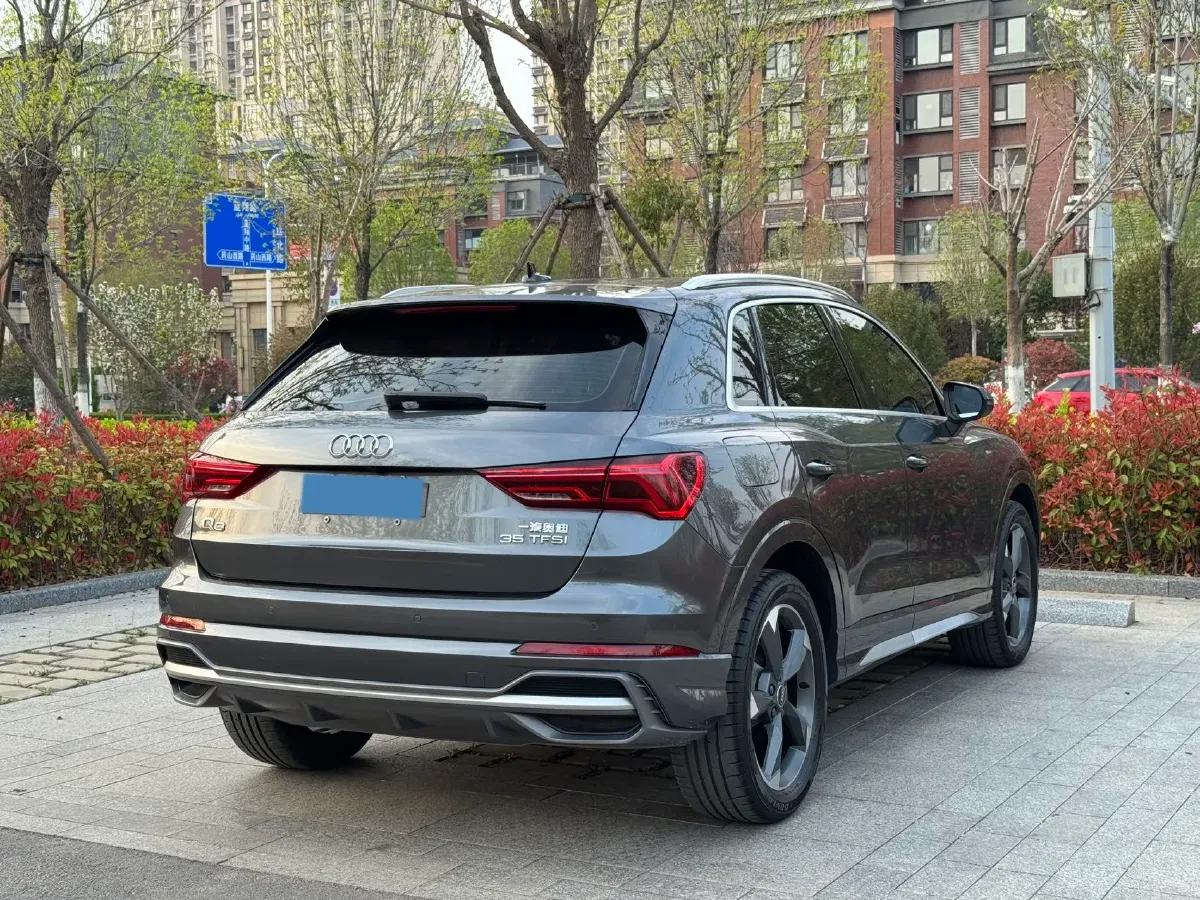 2022 Audi Q3 1.4T 150HP L4 7DCT,autocango,china used car exporter,china ev exporter,chinese used car exporter,chinese used ev exporter