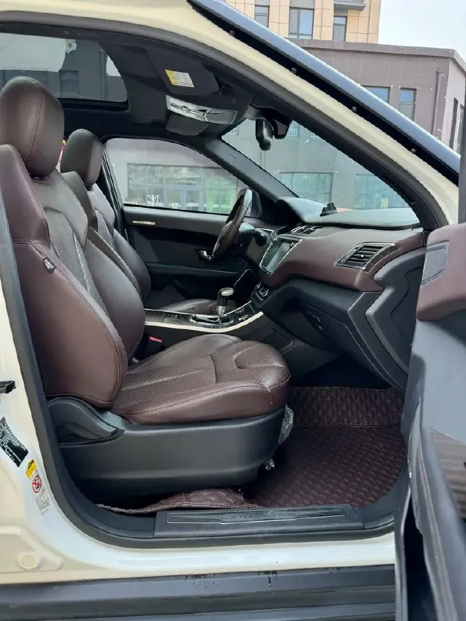 2018 Landwind X7 1.5T 163HP L4 8AT,autocango,china used car exporter,china ev exporter,chinese used car exporter,chinese used ev exporter