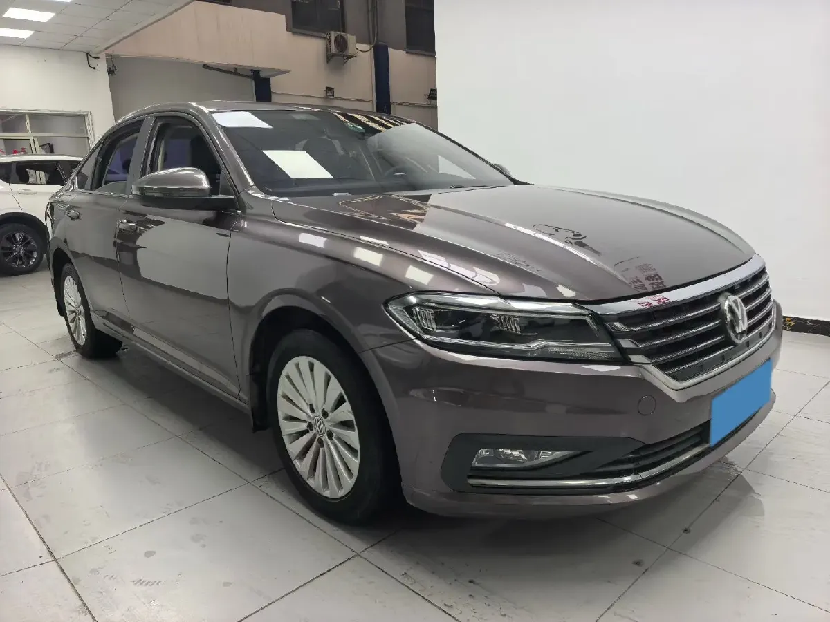 2018 Landwind XiaoYao 1.5T 163HP L4 CVT,autocango,china used car exporter,china ev exporter,chinese used car exporter,chinese used ev exporter