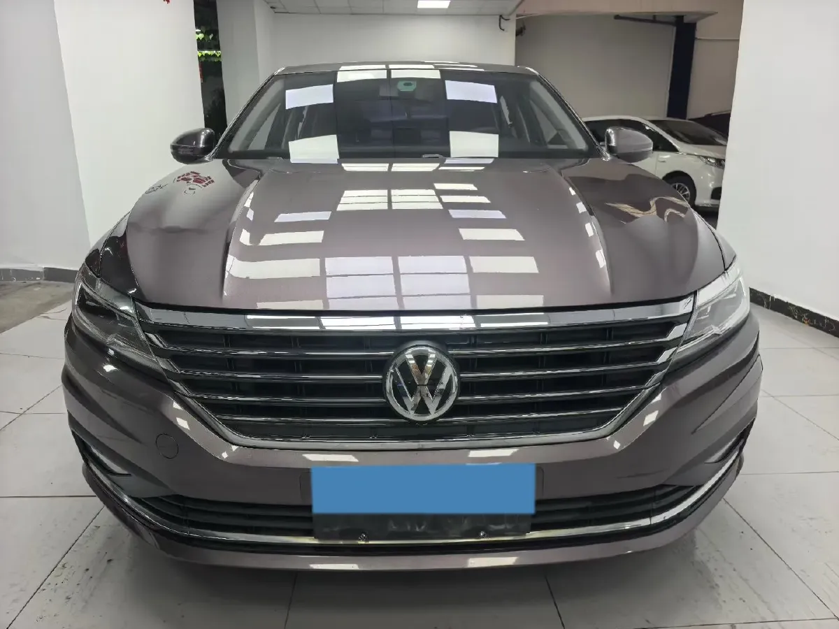 2018 Landwind XiaoYao 1.5T 163HP L4 CVT,autocango,china used car exporter,china ev exporter,chinese used car exporter,chinese used ev exporter