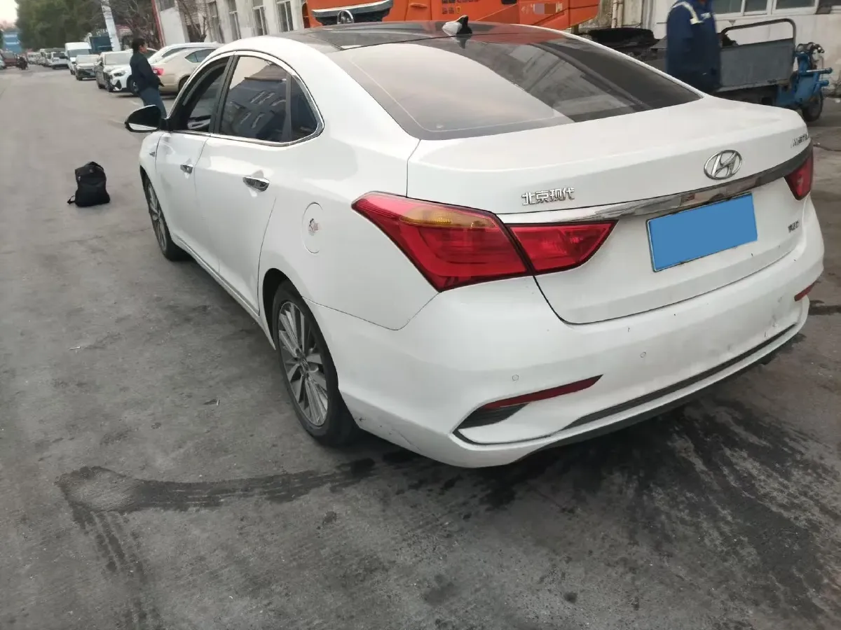 2016 Hyundai Mistra 1.6T 175HP L4 7DCT,autocango,china used car exporter,china ev exporter,chinese used car exporter,chinese used ev exporter