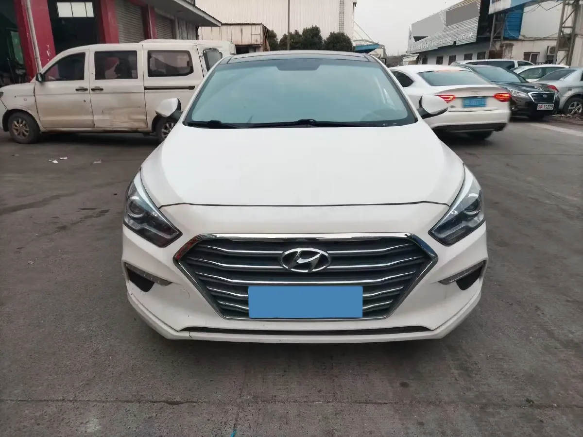 2016 Hyundai Mistra 1.6T 175HP L4 7DCT,autocango,china used car exporter,china ev exporter,chinese used car exporter,chinese used ev exporter