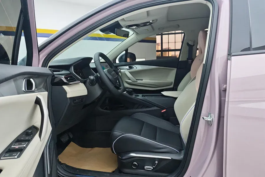 2023 LYNK&CO 06 1.5T 181HP L4 7DCT,autocango,china used car exporter,china ev exporter,chinese used car exporter,chinese used ev exporter