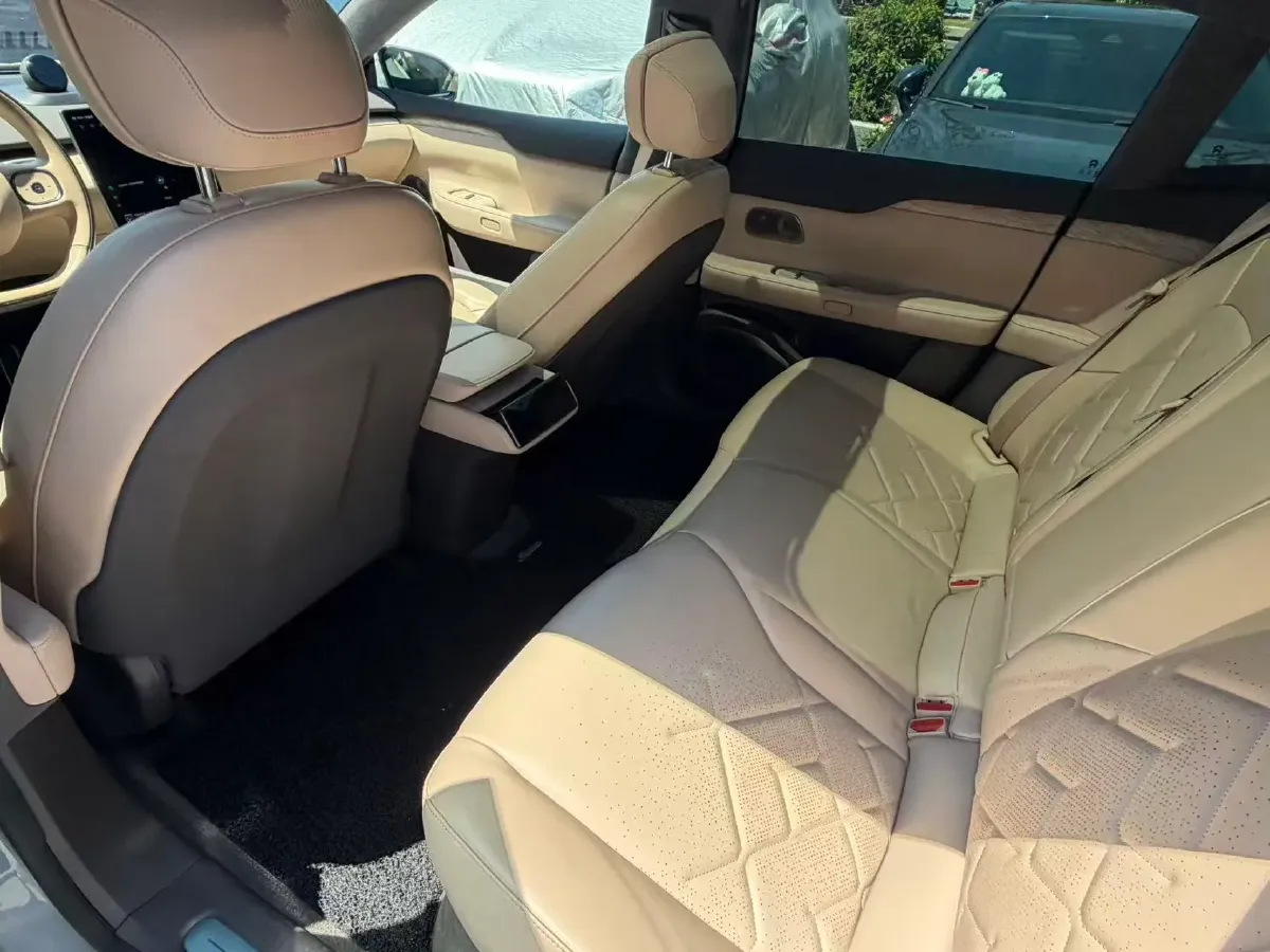 2021 Volkswagen ID.6 Crozz BEV 84.8KWH,autocango,china used car exporter,china ev exporter,chinese used car exporter,chinese used ev exporter