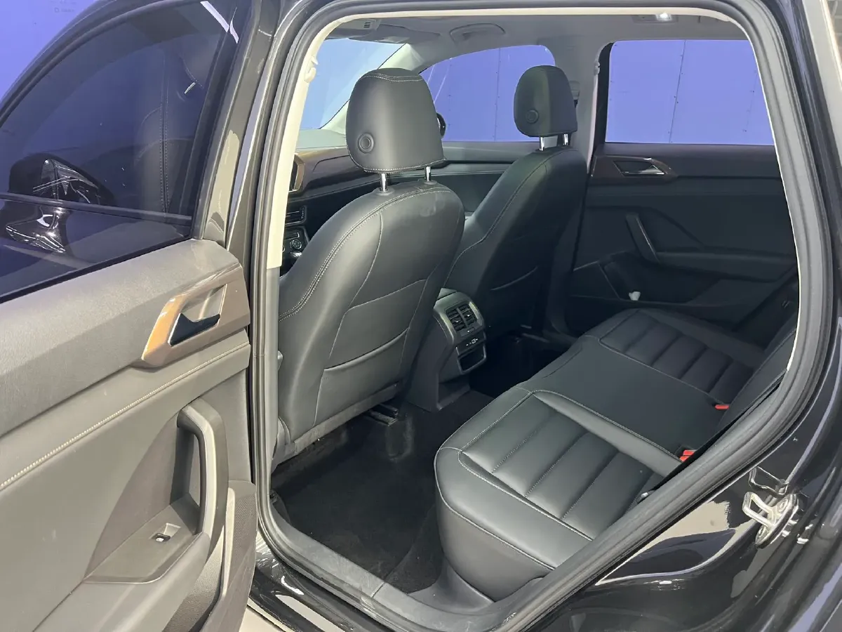 2021 Volkswagen Tharu 1.4T 150HP L4 7DCT,autocango,china used car exporter,china ev exporter,chinese used car exporter,chinese used ev exporter