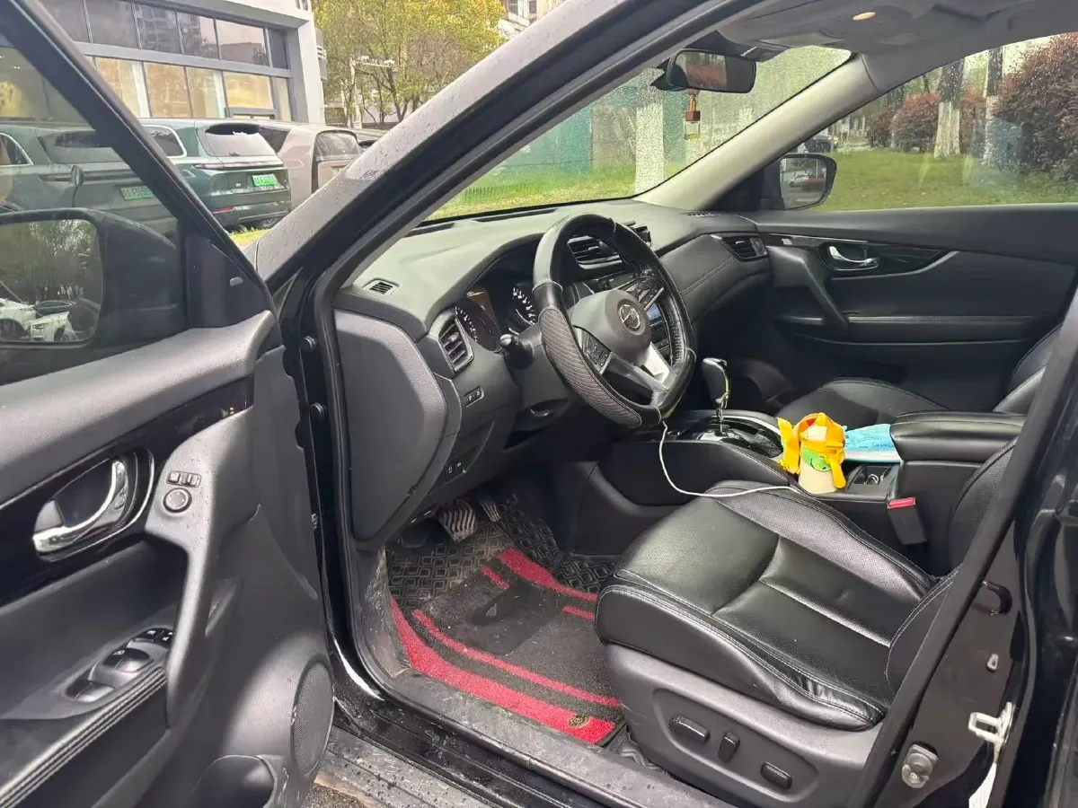 2020 Nissan X-Trail 2.0L 154HP L4 CVT,autocango,china used car exporter,china ev exporter,chinese used car exporter,chinese used ev exporter