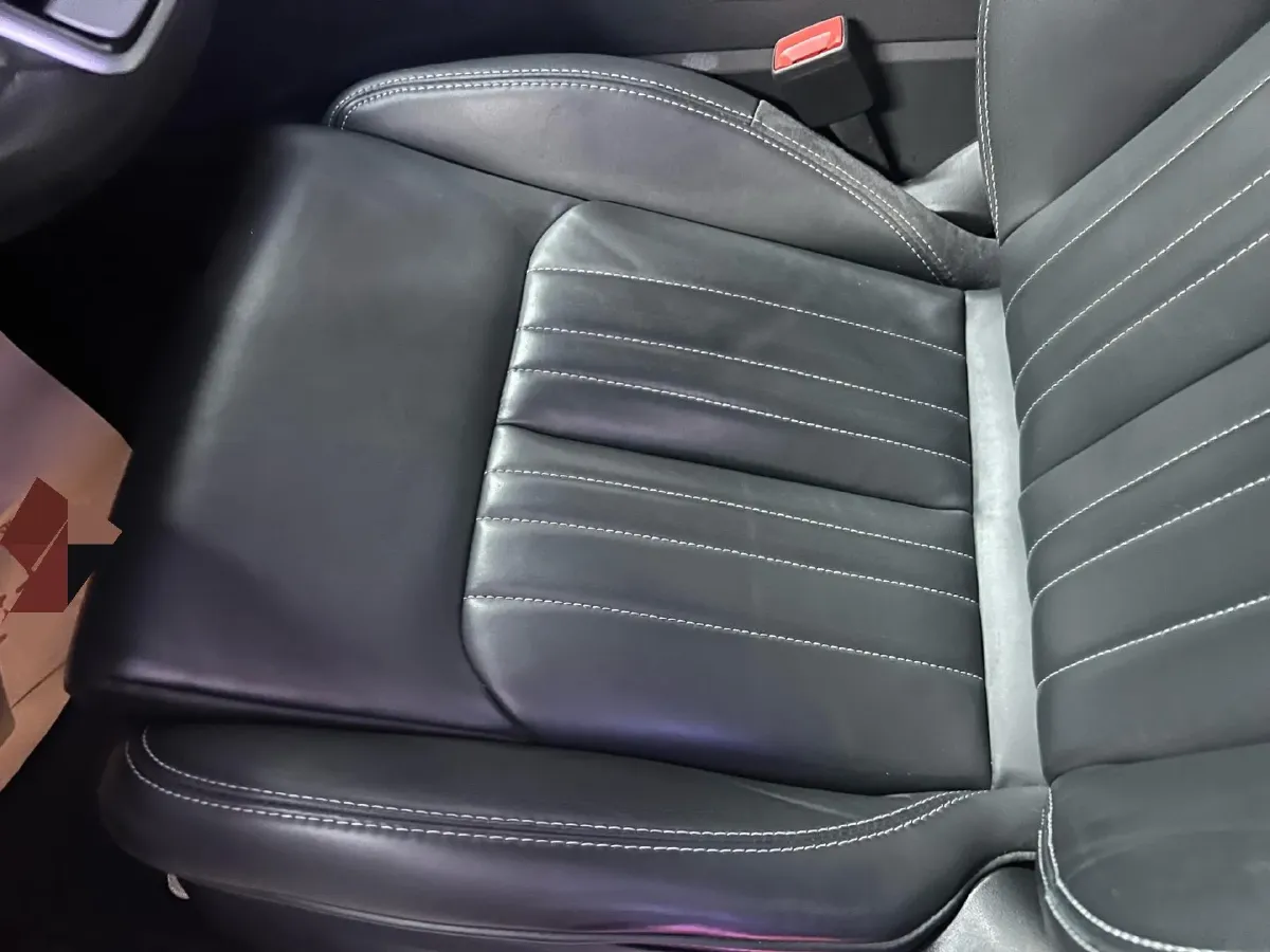 2023 Audi A6L 2.0T 245HP L4 7DCT,autocango,china used car exporter,china ev exporter,chinese used car exporter,chinese used ev exporter