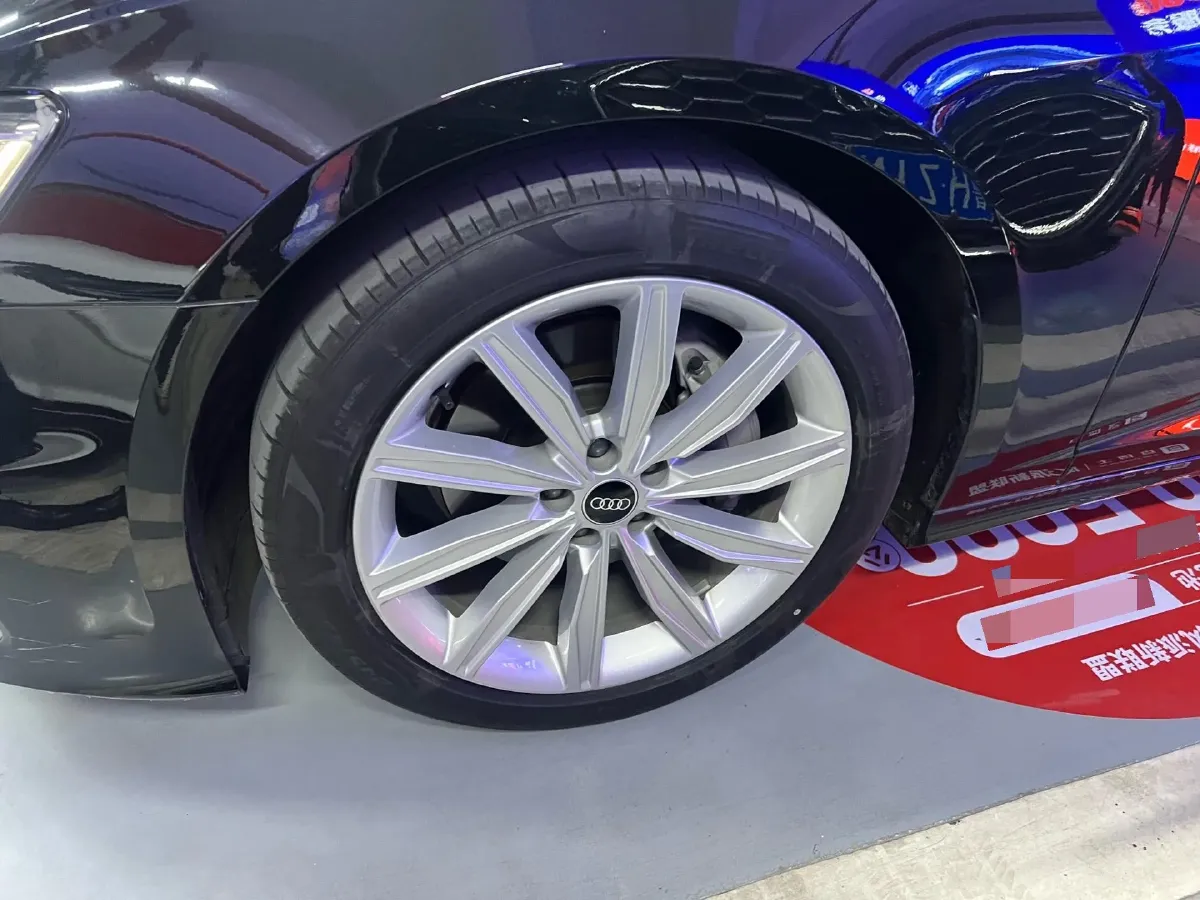 2023 Audi A6L 2.0T 245HP L4 7DCT,autocango,china used car exporter,china ev exporter,chinese used car exporter,chinese used ev exporter