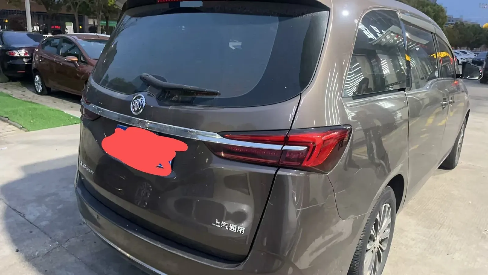 2021 Buick GL8 2.0T 237HP L4 9AT,autocango,china used car exporter,china ev exporter,chinese used car exporter,chinese used ev exporter