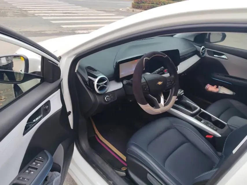 2024 Chevrolet Monza 1.5L 113HP L4 6DCT,autocango,china used car exporter,china ev exporter,chinese used car exporter,chinese used ev exporter