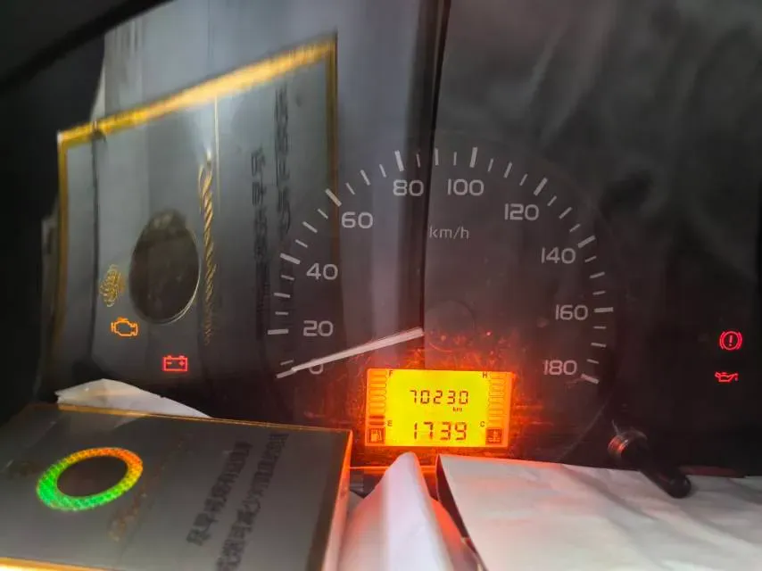 2023 WuLing RongGuang Mini Truck 1.5L 102HP L4 5MT,autocango,china used car exporter,china ev exporter,chinese used car exporter,chinese used ev exporter