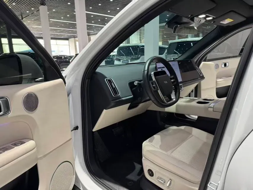2024 Li L6 Range Extended 154HP L4 REEV 36.8KWH,autocango,china used car exporter,china ev exporter,chinese used car exporter,chinese used ev exporter