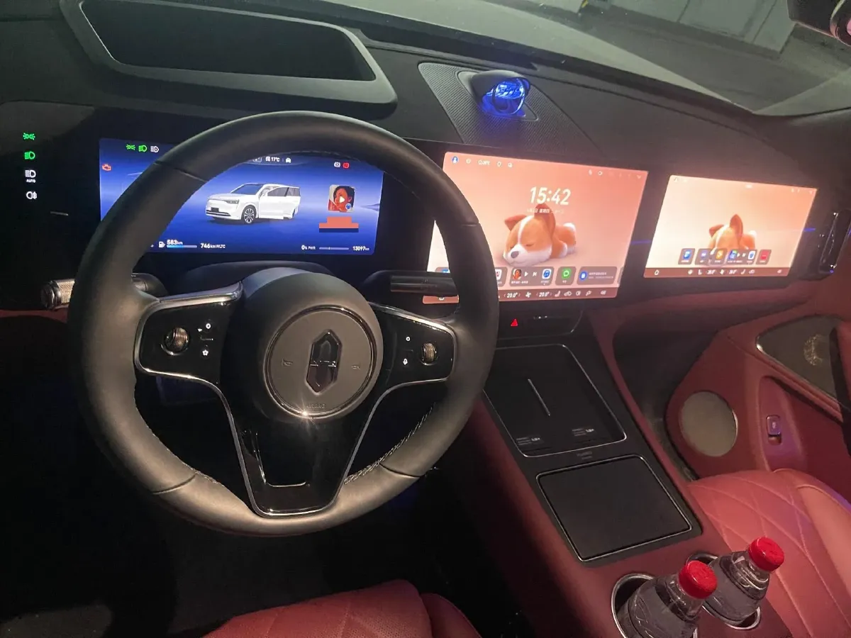 2025 AITO AITO M8 REEV 160HP REEV 53.4KWH,autocango,china used car exporter,china ev exporter,chinese used car exporter,chinese used ev exporter