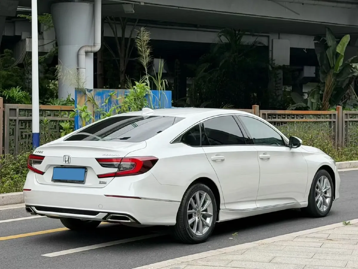 2022 Honda Accord 1.5T 194HP L4 CVT,autocango,china used car exporter,china ev exporter,chinese used car exporter,chinese used ev exporter
