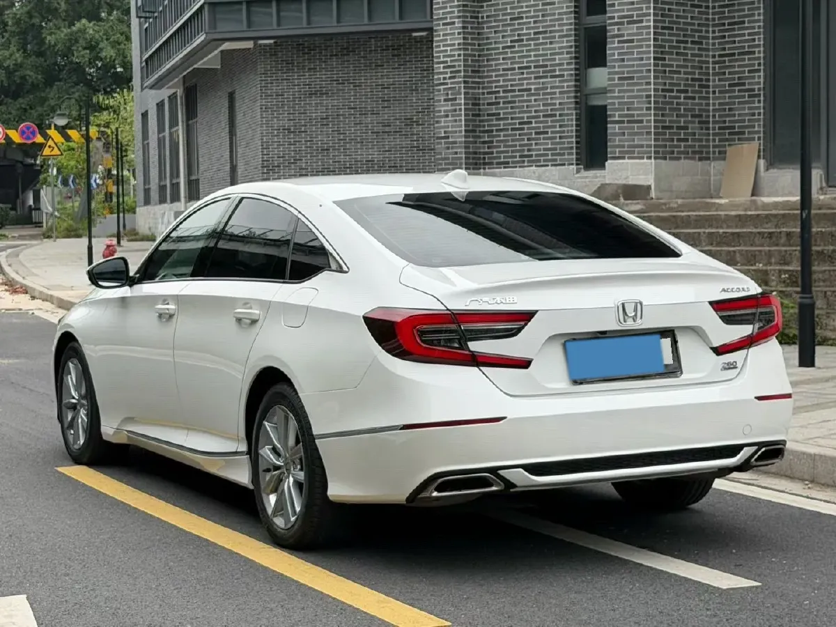 2022 Honda Accord 1.5T 194HP L4 CVT,autocango,china used car exporter,china ev exporter,chinese used car exporter,chinese used ev exporter