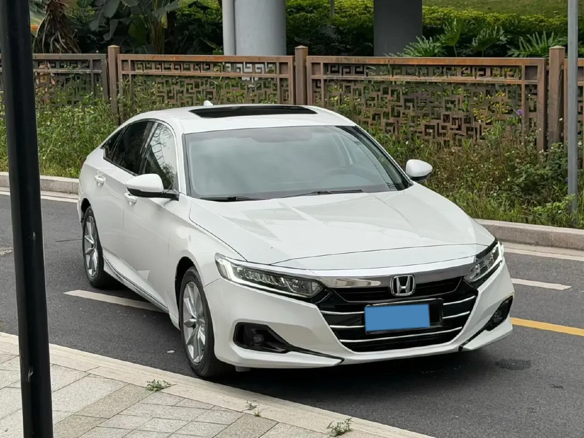 2022 Honda Accord 1.5T 194HP L4 CVT,autocango,china used car exporter,china ev exporter,chinese used car exporter,chinese used ev exporter