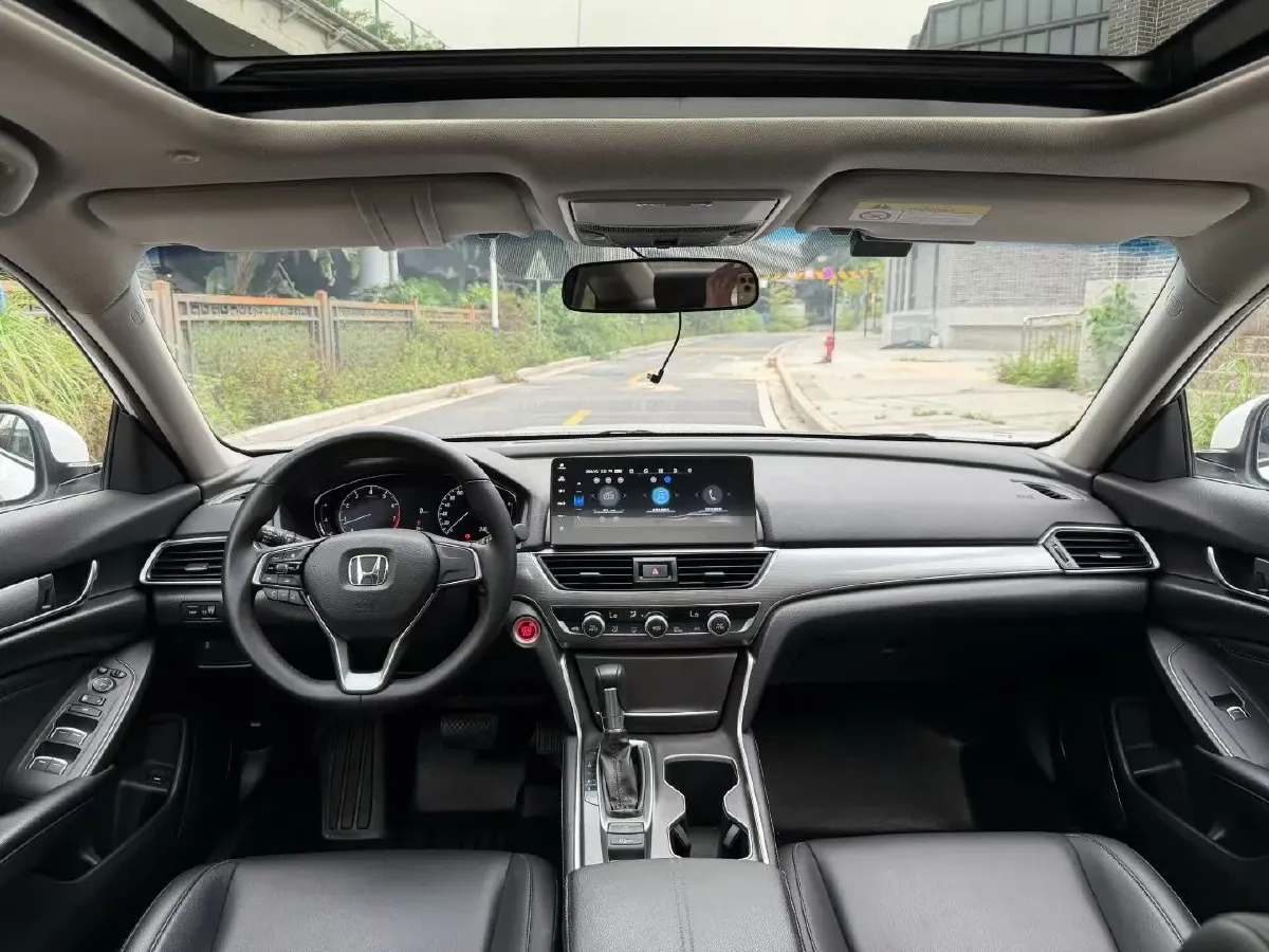 2022 Honda Accord 1.5T 194HP L4 CVT,autocango,china used car exporter,china ev exporter,chinese used car exporter,chinese used ev exporter