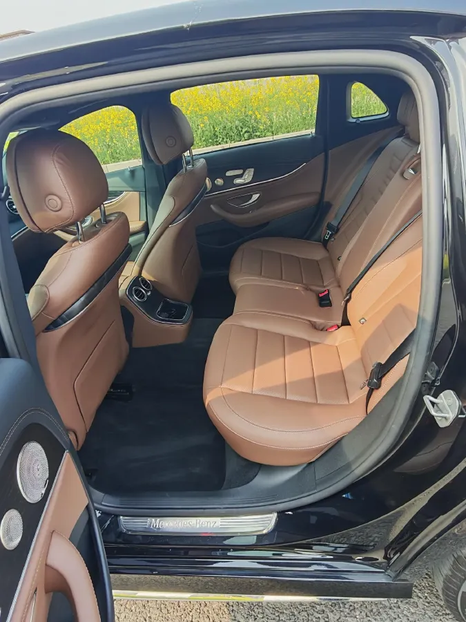 2021 Mercedes-Benz E Class 2.0T 258HP L4 9AT,autocango,china used car exporter,china ev exporter,chinese used car exporter,chinese used ev exporter