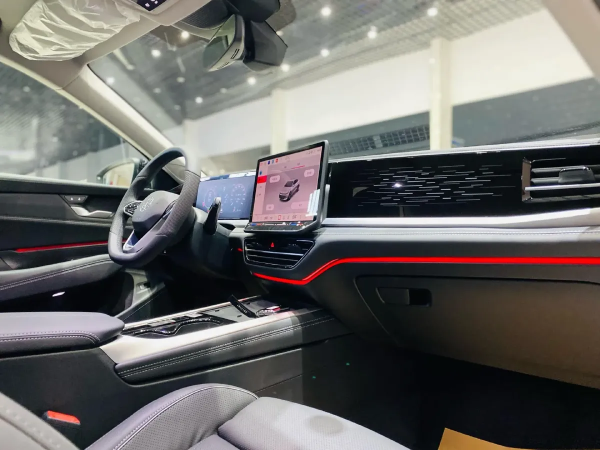 2025 Volkswagen Passat 2.0T 220HP L4 7DCT,autocango,china used car exporter,china ev exporter,chinese used car exporter,chinese used ev exporter