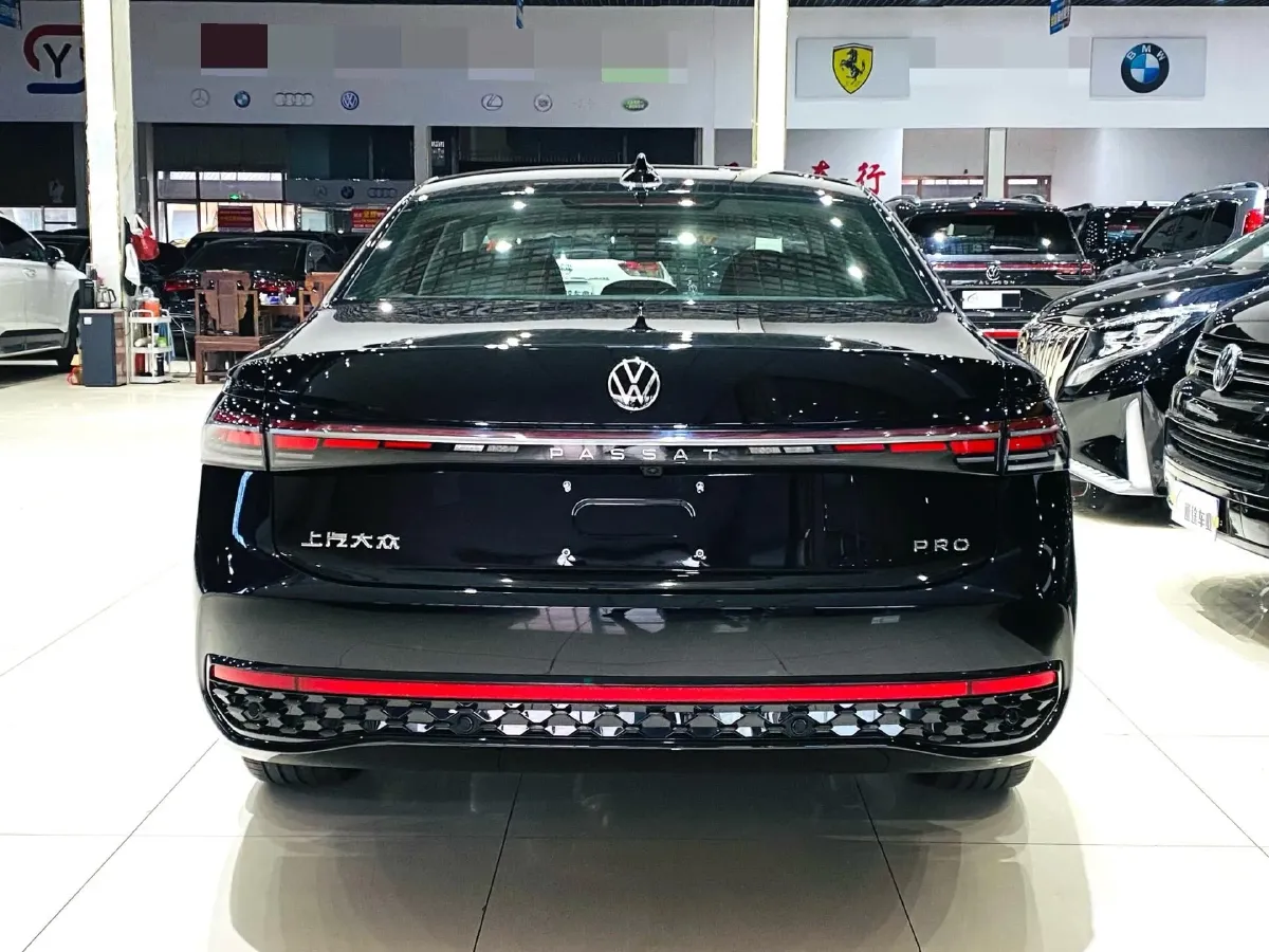 2025 Volkswagen Passat 2.0T 220HP L4 7DCT,autocango,china used car exporter,china ev exporter,chinese used car exporter,chinese used ev exporter