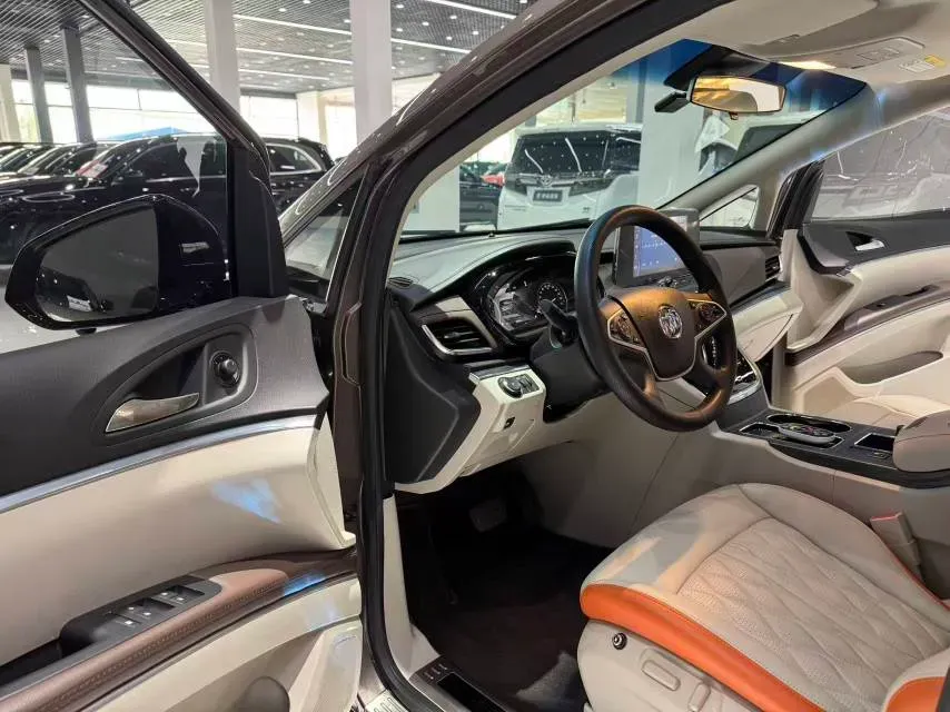 2022 Buick GL8 2.0T 237HP L4 9AT,autocango,china used car exporter,china ev exporter,chinese used car exporter,chinese used ev exporter